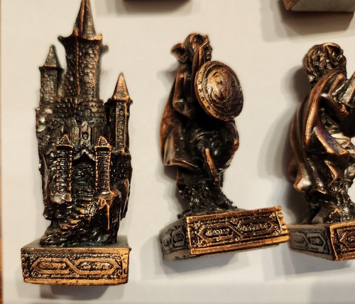 Lord of the Ring Vintage Chess Set by Golden Future Studio with Elaborate Board - 第 17/24 張圖片