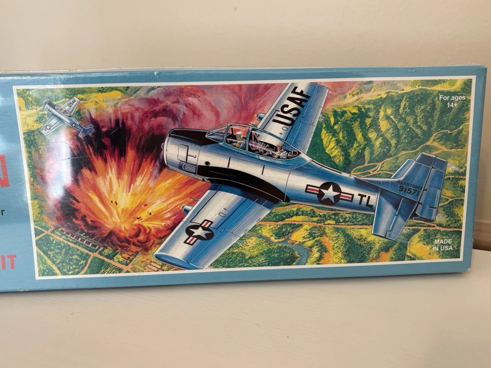 Guillow's T-28D Trojan Balsa Wood Flying Model Kit #901 Fighter Bomber Sealed - Image 3 of 4