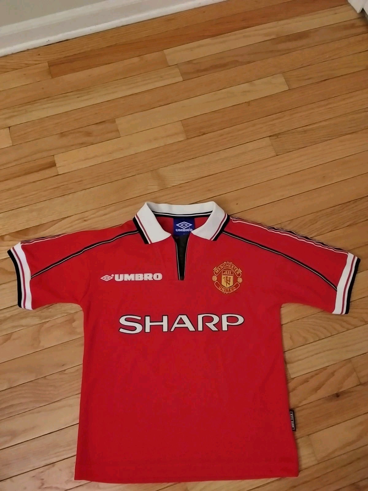 Manchester United Vintage Umbro Jersey Youth Size M