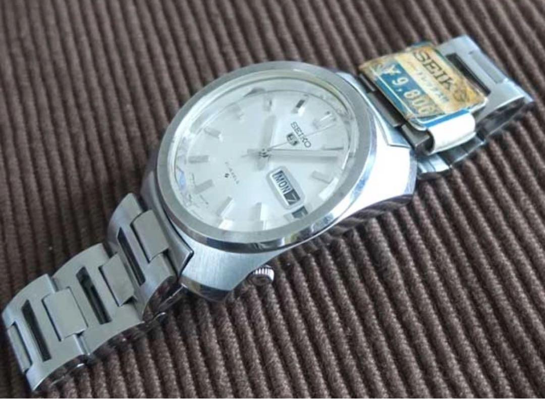 ふ*ま様 SEIKO 5ファイブ自動巻　　　稼働品　6119-8220 Seiko 5 6119-8220 Automatic Winding 21 Jewels Silver White