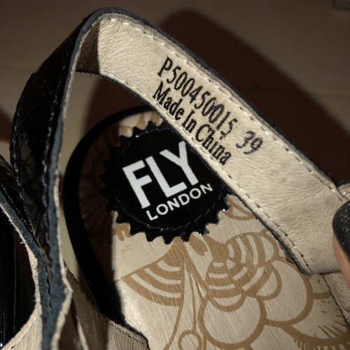 Fly London Yito Black Patent Leather Caged Lace Up Wedge Sandals EUC 39 US 9 - Picture 4 of 6