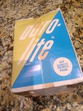 2 Vintage Duro-Lite Globelite 60w Light Bulbs IOB