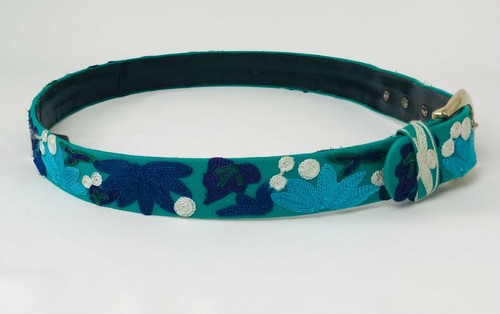 Vintage Women's Nuovo Women's Fabric Belt Embroidered Green & Multicolored 31" - 第 11/12 張圖片