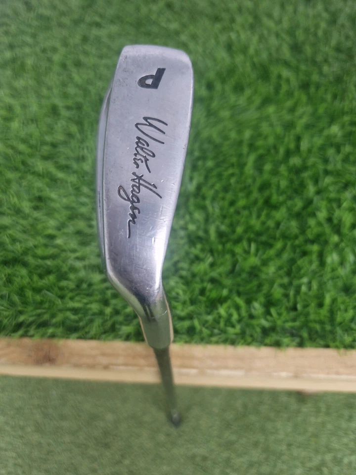 Walter Hagen T3 Pitching Wedge - Regular Flex Graphite Shaft - Right Handed - Image 3 of 4