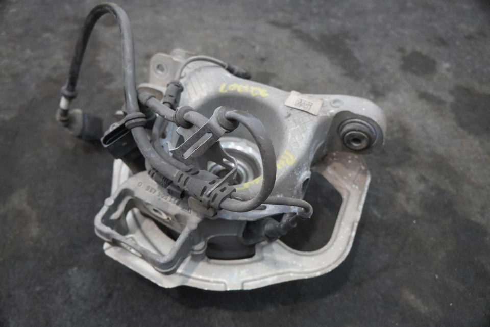 Cojinete de rueda de buje de nudillo de husillo trasero derecho 971505436B OEM Porsche Panamera 971 Foto 4 de 4