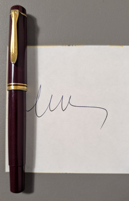 Pelikan M 250 Füllfederhalter mit 585 Gold F Feder Bordeauxrot Vintage