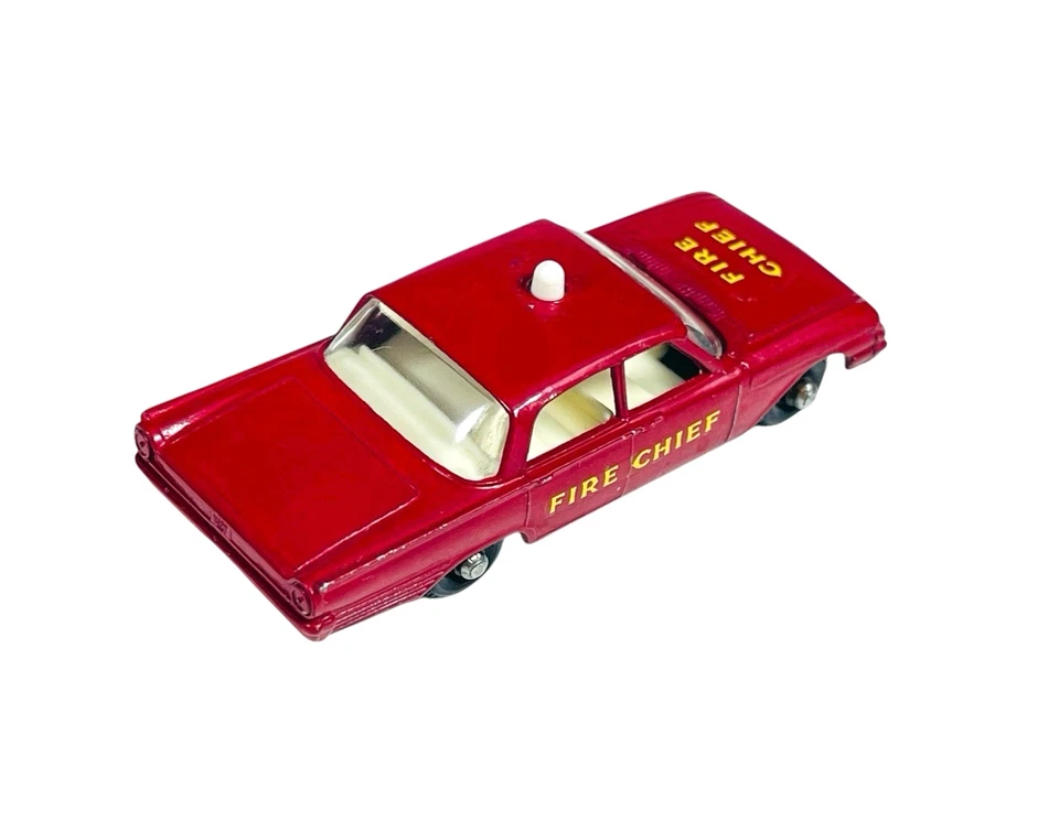 Matchbox Moko Lesney No. 59 BPW Ford Fairlane Fire Chief Car - Image 4 of 4
