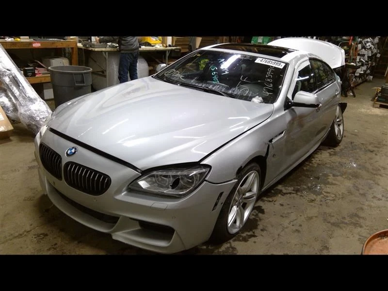 Driver Grille Upper Bumper Mounted Chrome And Black Fits 12-15 BMW 640i 701183 - Image 4 of 4