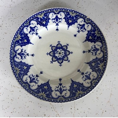    Antique French Sarreguemines ''Cluny'' pattern faience plate 9 5/8 