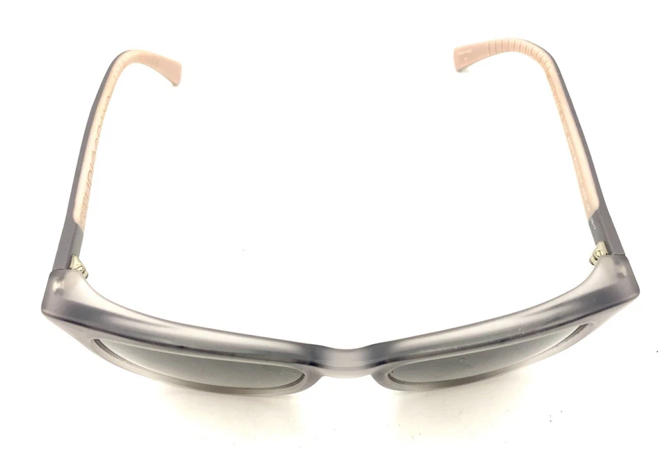 Gafas de sol grises Cole Haan Studio Grand CH 7029 53-19 135 de diseñador para mujer Foto 4 de 4