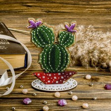 Wonderland Crafts Bead embroidery kit on wood FLK-191