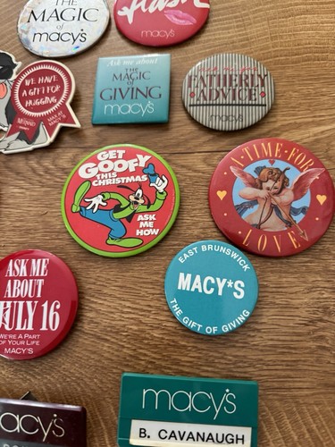 Macy’s Name Tag And Floor Badges 70s/80’s - Quantity 12 - Picture 5 of 9
