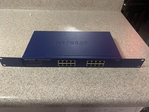 Lot 2 NETGEAR GS748T 48 Port Ethernet Switch -GS748T-500NAS+ Grade ETCNet2 DMX - Picture 8 of 14