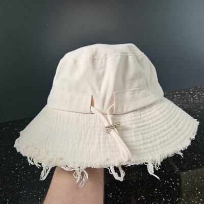 ★送料関税込★JACQUEMUS Le bob Artichaut バケットバッグ Jacquemus Le Bob Artichaut Bucket Hat One SIZE NWT Off-white