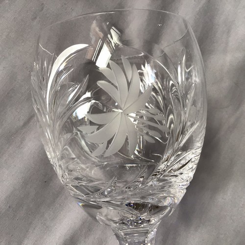 Royal Brierley Six English Cut Crystal Tiger Lily Pattern Wine Glasses H. 17.5cm - Picture 7 of 12