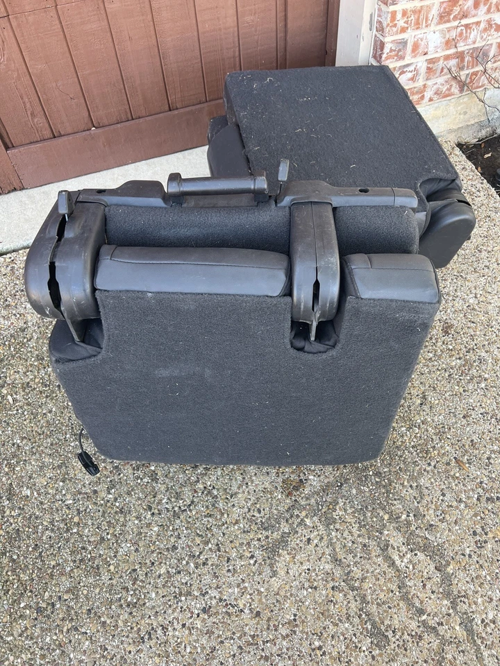 2008 Chevy Tahoe third row seats - Image 2 of 2