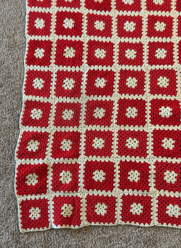Crochet Granny Square Afghan Blanket Handmade Red And White 58 X 47 Inches - Picture 11 of 13