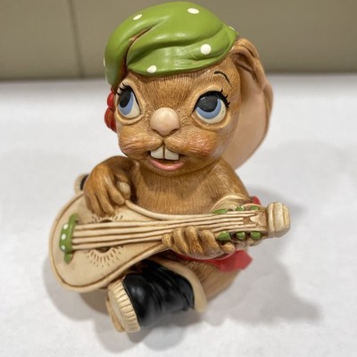 Pendelfin Bunny Figurine  Casanova   Design 0165080 Hand-Painted Stonecraft