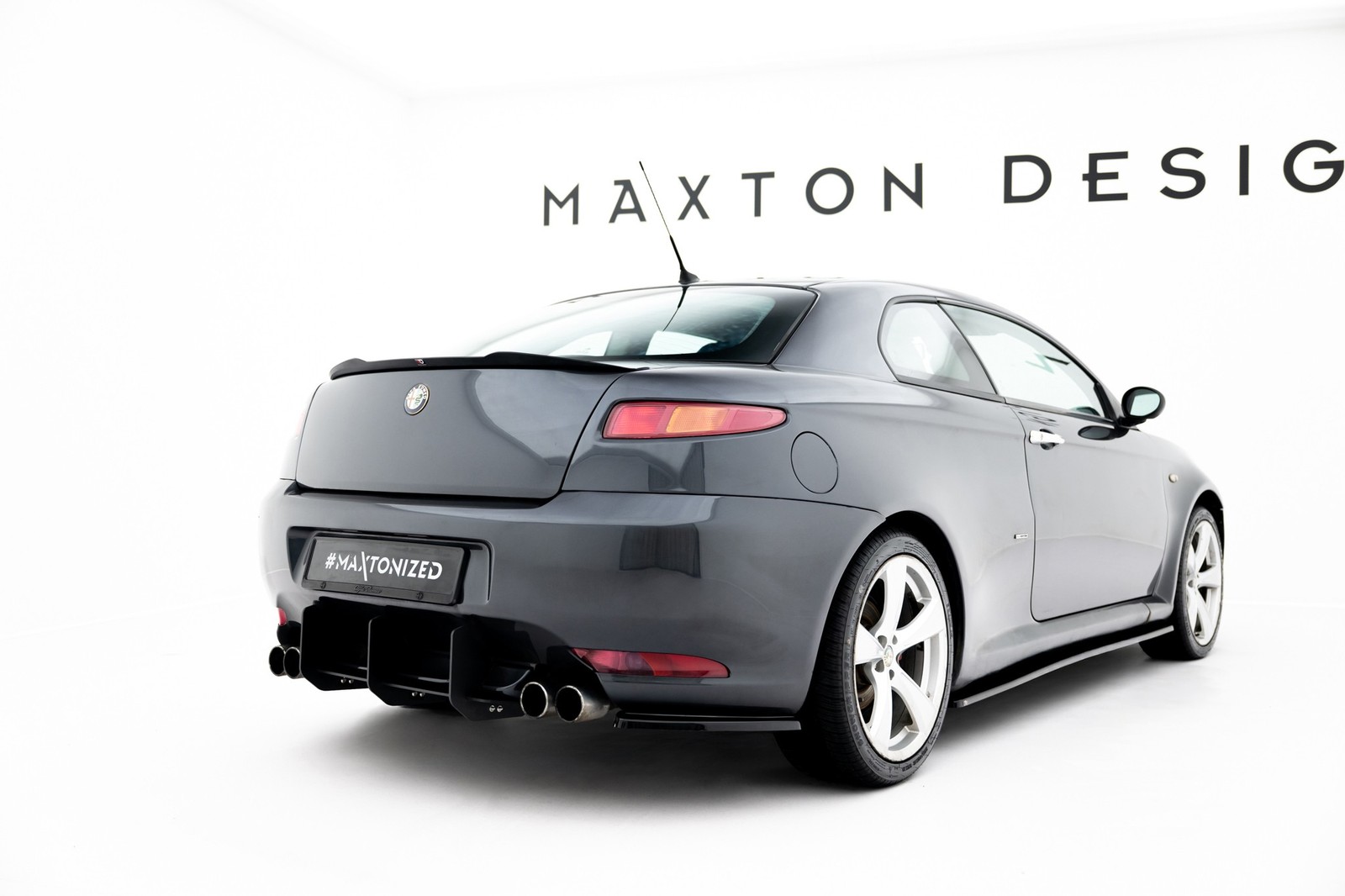 Diffuseur arriere Alfa Romeo GT Maxton finition premium haut de gamme