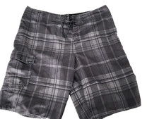 O'NEILL BOARD SHORTS, BLACK PLAID, SIZE: 38 LOOP DRAW CLOSURE, PRE-OWN FREE SHIP