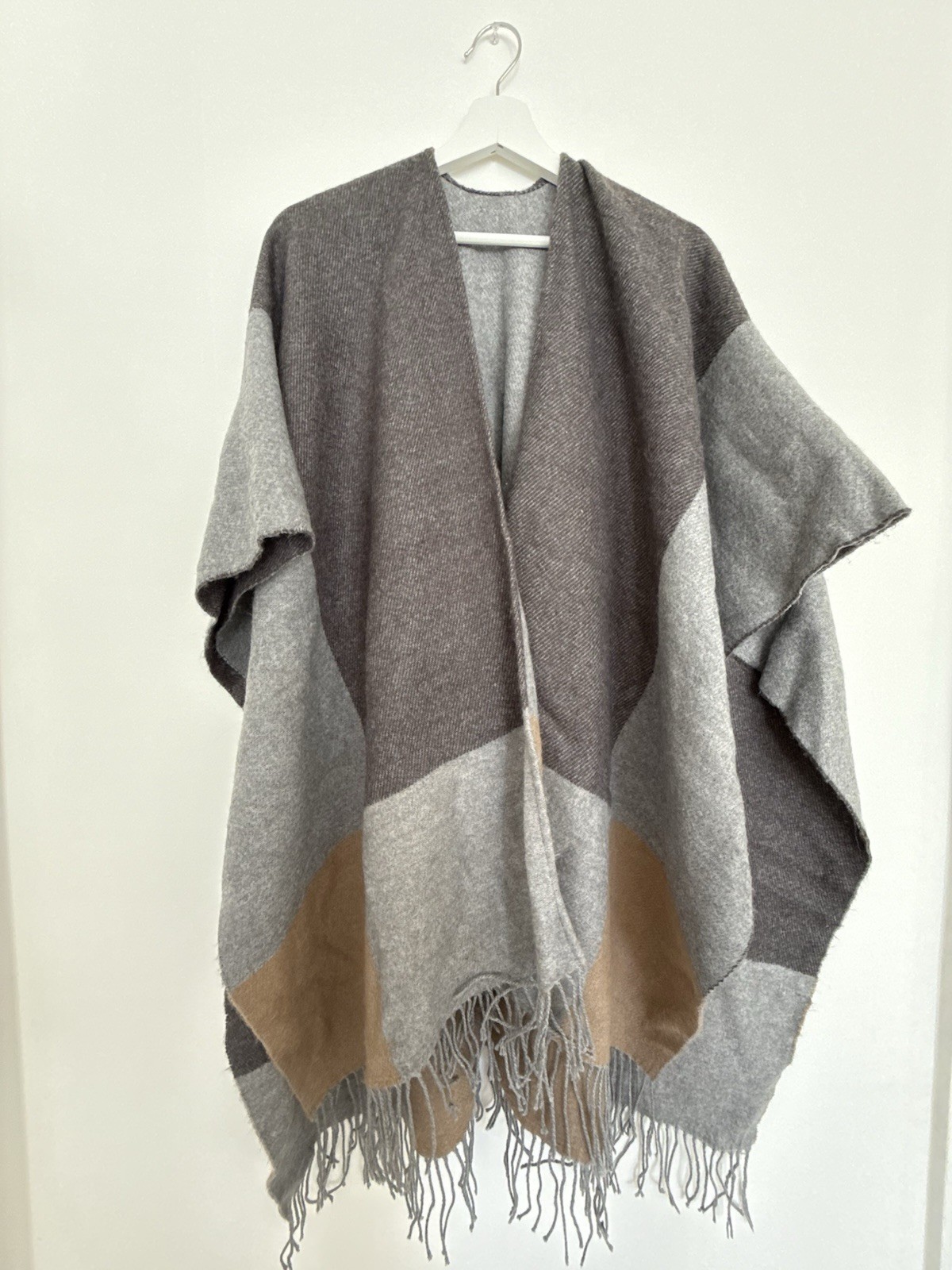 ✿ Wool Blend Colorblock Poncho Shawl Wrap Fringe Cape Gray Taupe Cozy Soft