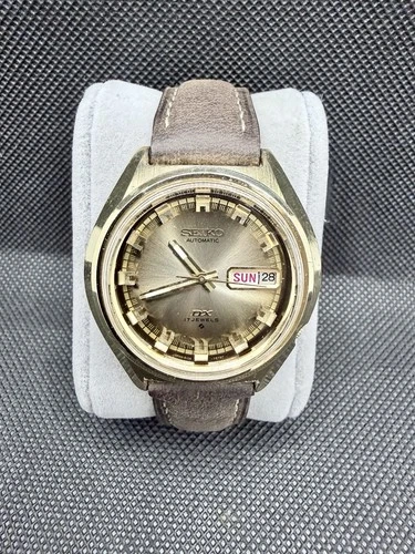 Vintage Seiko DX 6106-7589 Automatic Day Date 17J Gold Tone Watch