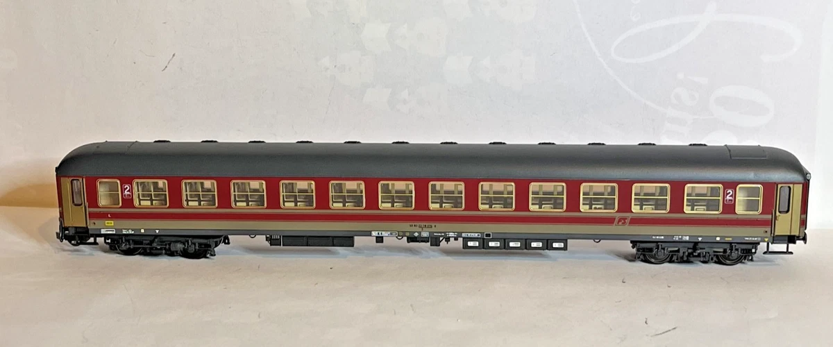 FRANCE TRAINS HO 274 VOITURE VOYAGEUR MIXTE 1e, 2e Cl. COMPARTIMENT SNCF AMENAGÉ - Collection
