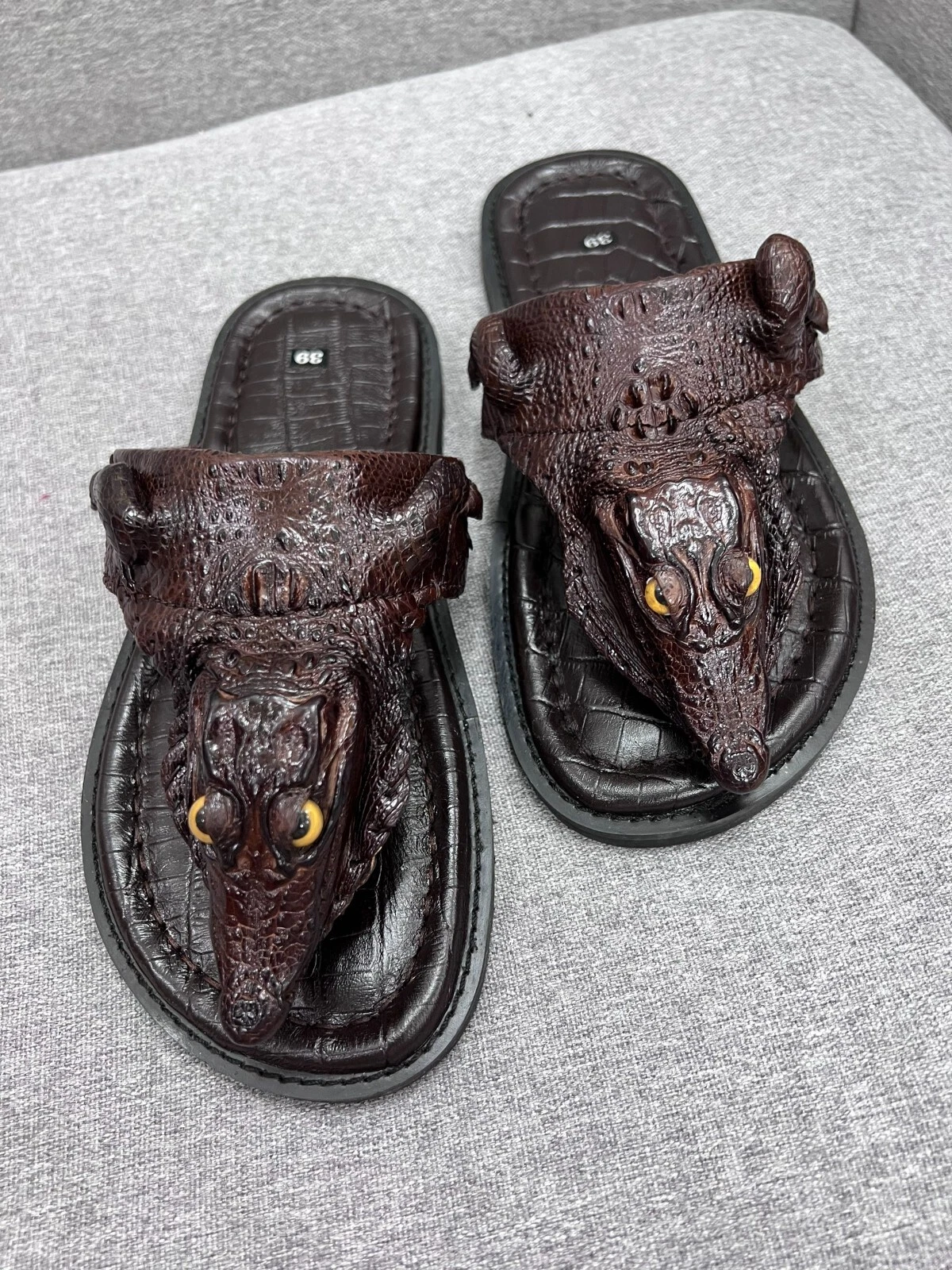 Luxury Men's Sandals, Flip-flop, Genuine Leather Skin-100% Handmade SIZE 8US