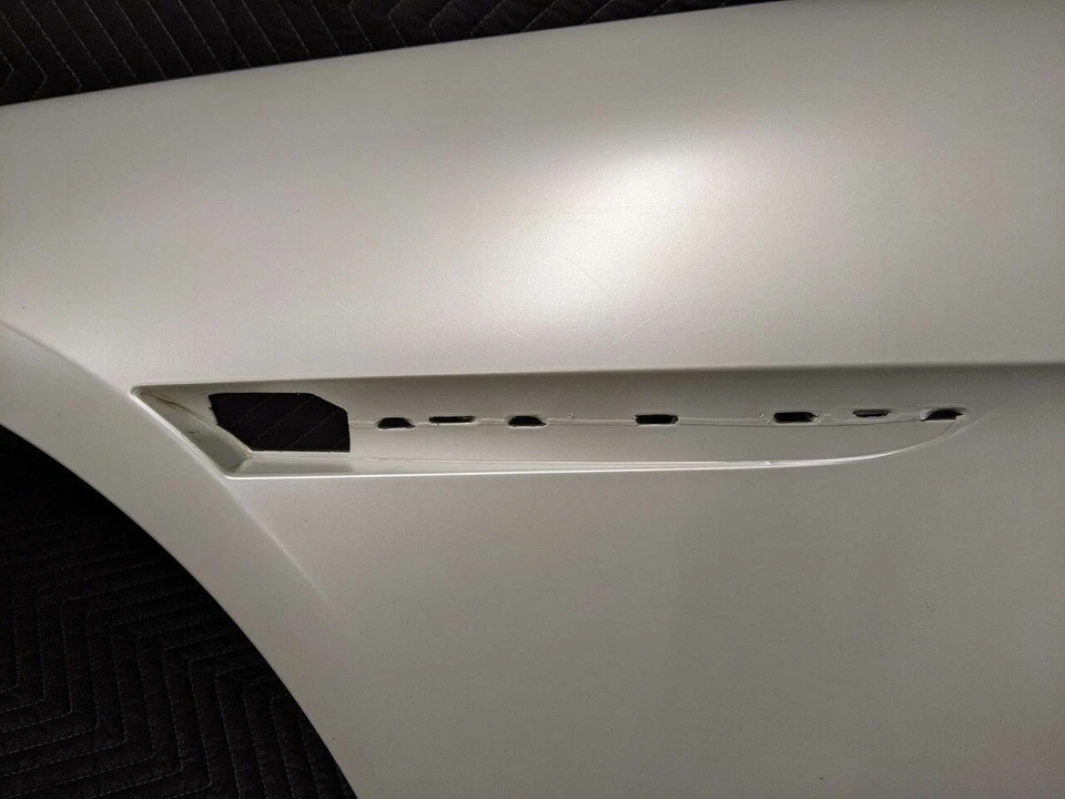 BMW E63/E64 6-Series M6 Left Fender Panel Black Sapphire Metallic 475 7070465 Foto 3 de 4