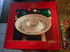 Lenox China HOLIDAY Christmas  12” Chip and Dip Serving Bowl excellent