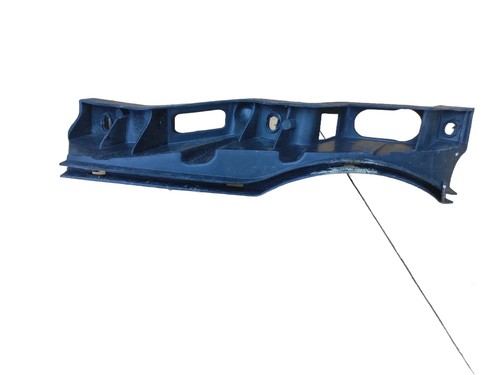 VW Passat 3C B6 Halter Scheinwerfer Stoßstange vorne Recht 3C0807890