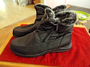 size 11 wide womens boots