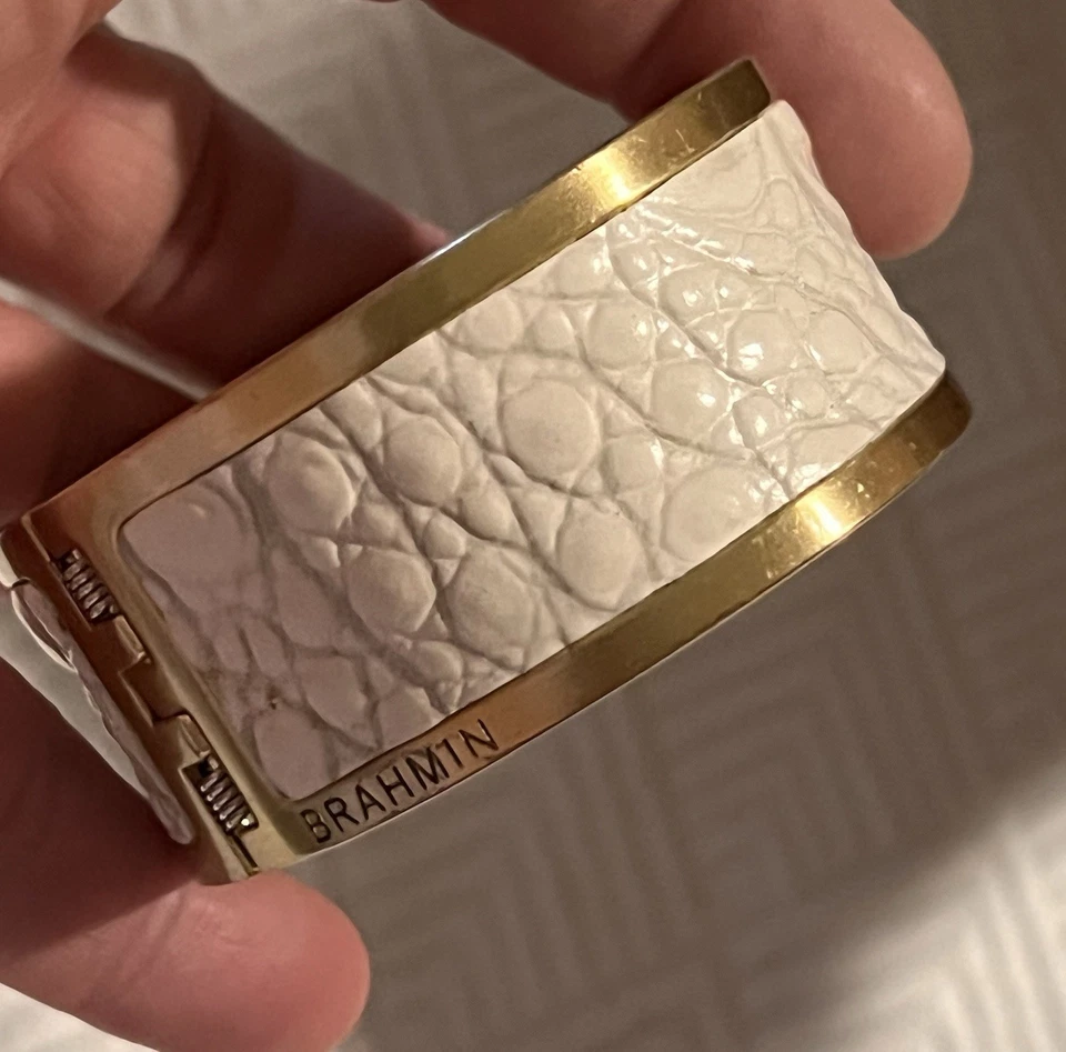 Brahmin Brazalete Brazalete Pequeño, Cuero Blanco y Tono Dorado Foto 4 de 4