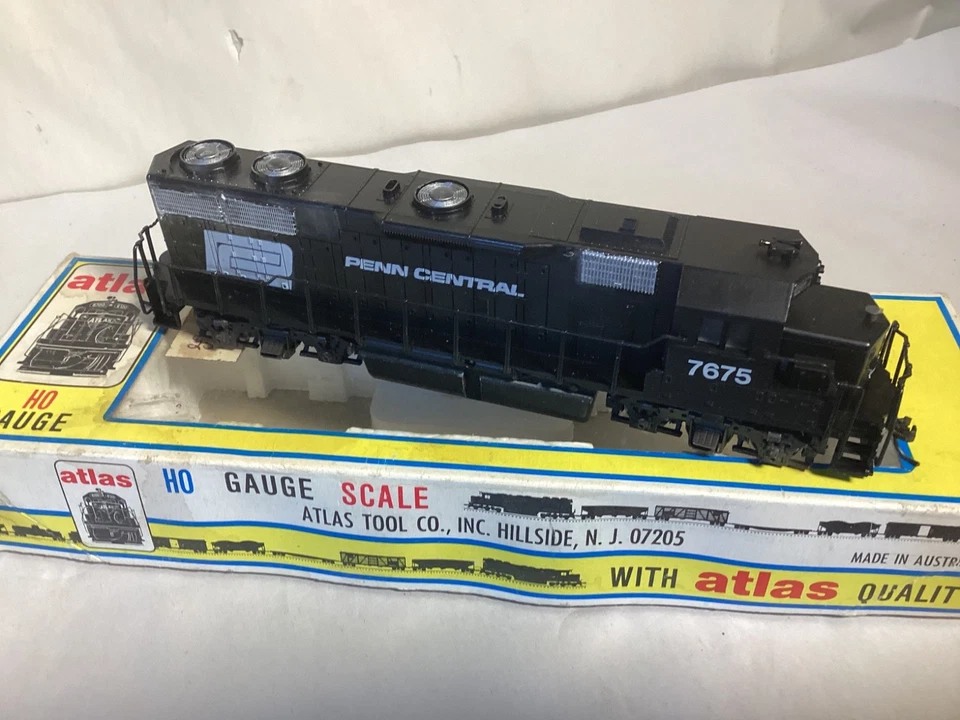 Motor diésel Atlas HO Penn Central GP-38 #7675 Foto 3 de 4