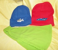 Lot Of 3 Young Kids  Toddler Winter Hats Beanies Warm Cozy Caps green red blue
