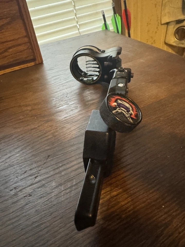 Mira Spot Hogg Hogg It 5 pines Foto 3 de 4