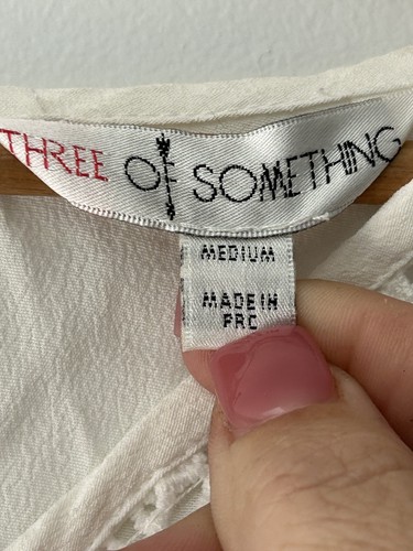 THREE OF SOMETHING Womens White Crochet Style Top Size Medium - Picture 4 of 12