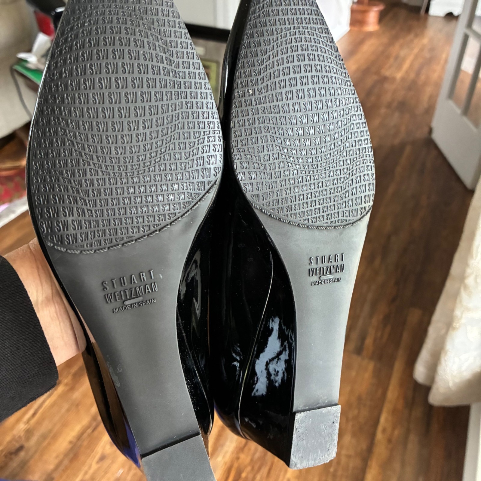 Stuart Weitzman Patent Leather Dress Shoes - 7.5 EUC