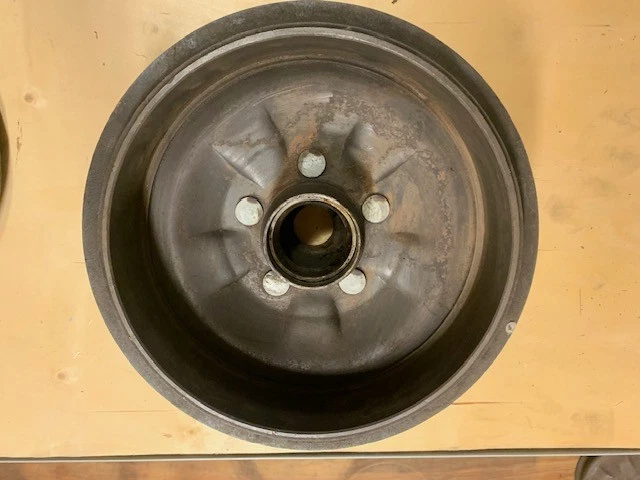 Dodge passenger FRONT brake drum and hub 1938-1954 NOS LEFT front 11 x 2 inch Foto 4 de 4