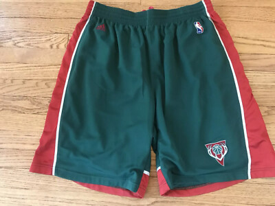 bucks nba shorts