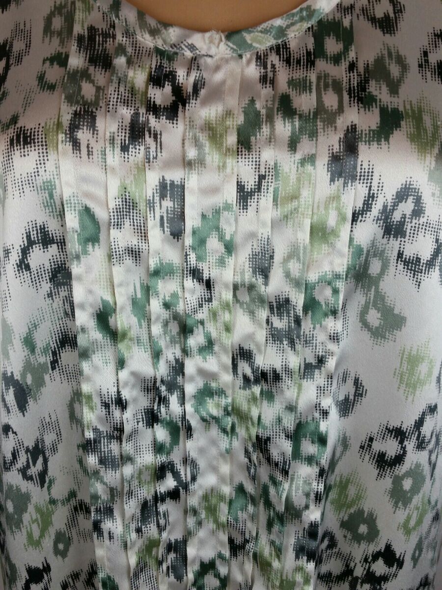 Vera Wang Women's (S) Leopard Print White with Shades of Vera Wang Women's (S) Leopard Print White with Shades of