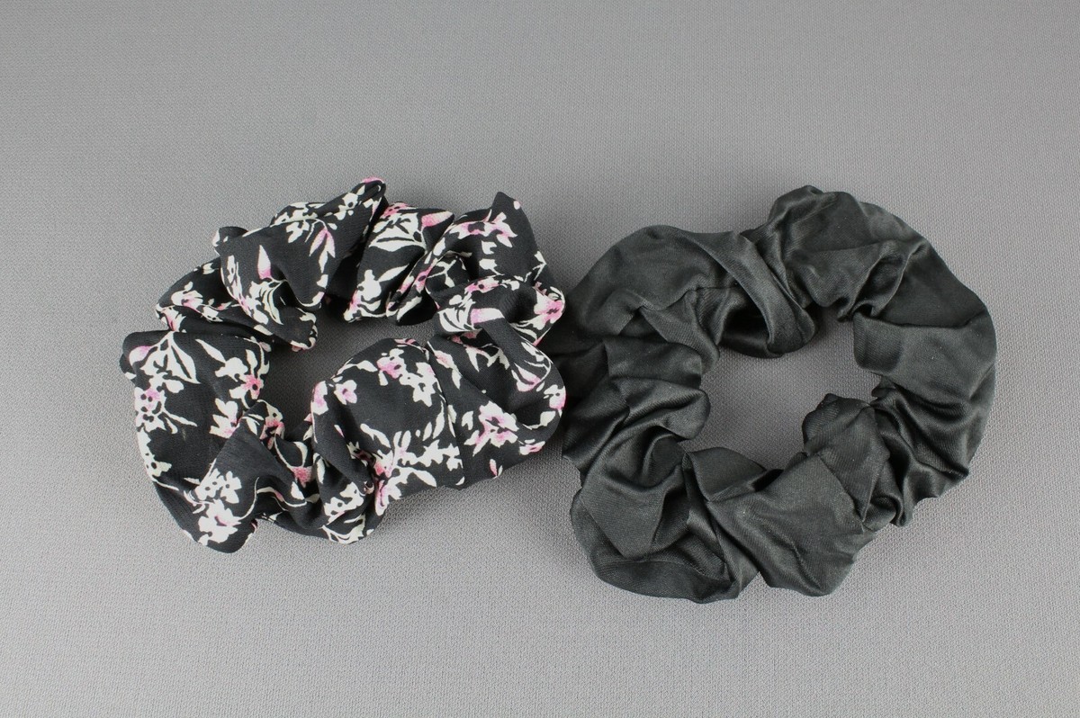 Black floral Black solid set 2 fabric ponytail holder hair tie