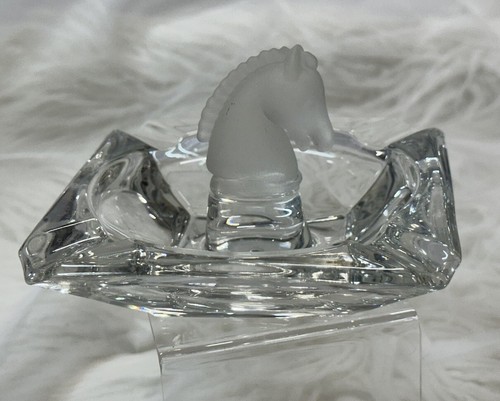 Vtg MCM Chess Knight Horse Head Frosted Ice Glass Equestrian ASHTRAY Ash Tray - Picture 4 of 18
