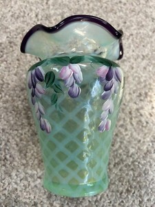 Fenton Willow Green Diamond Optic Plum Crest Wisteria Flowers Vase handpainted
