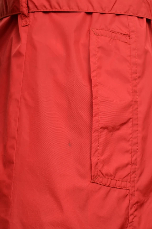 Gabardina Burberry roja de nailon con forro a cuadros Nova B16321 talla 12Y/152 cm Foto 3 de 4