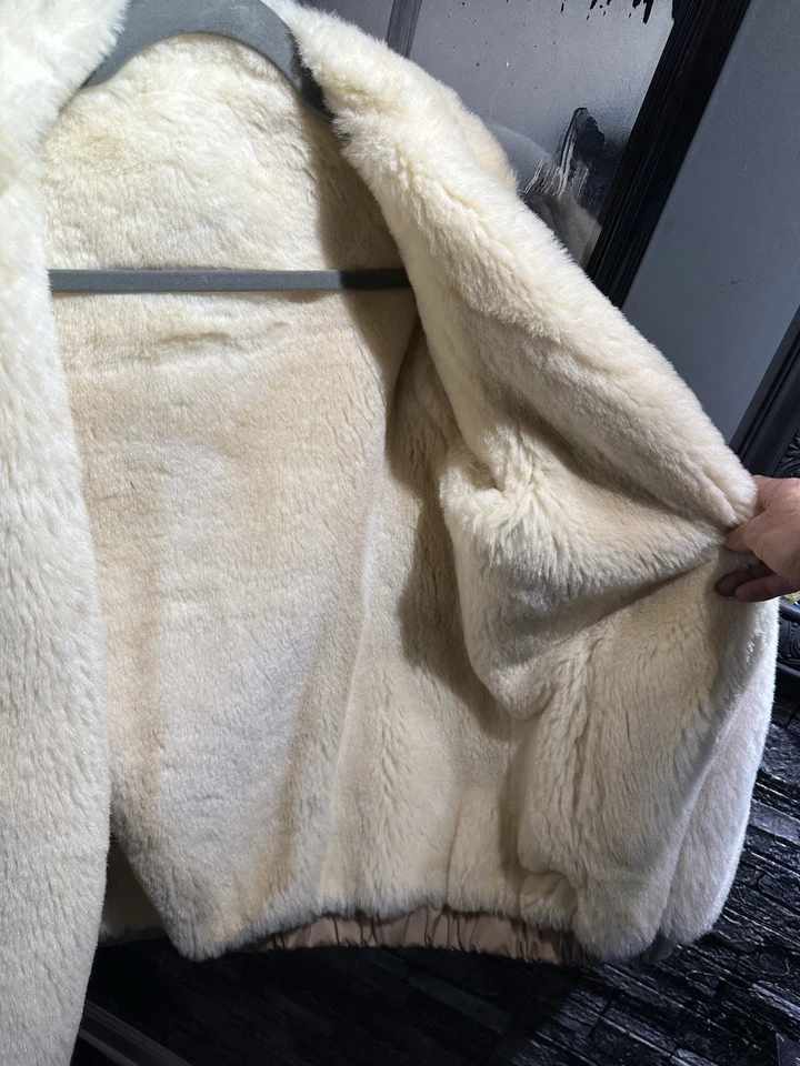 Vintage Dillards fur jacket Fully reversible - Image 3 of 4