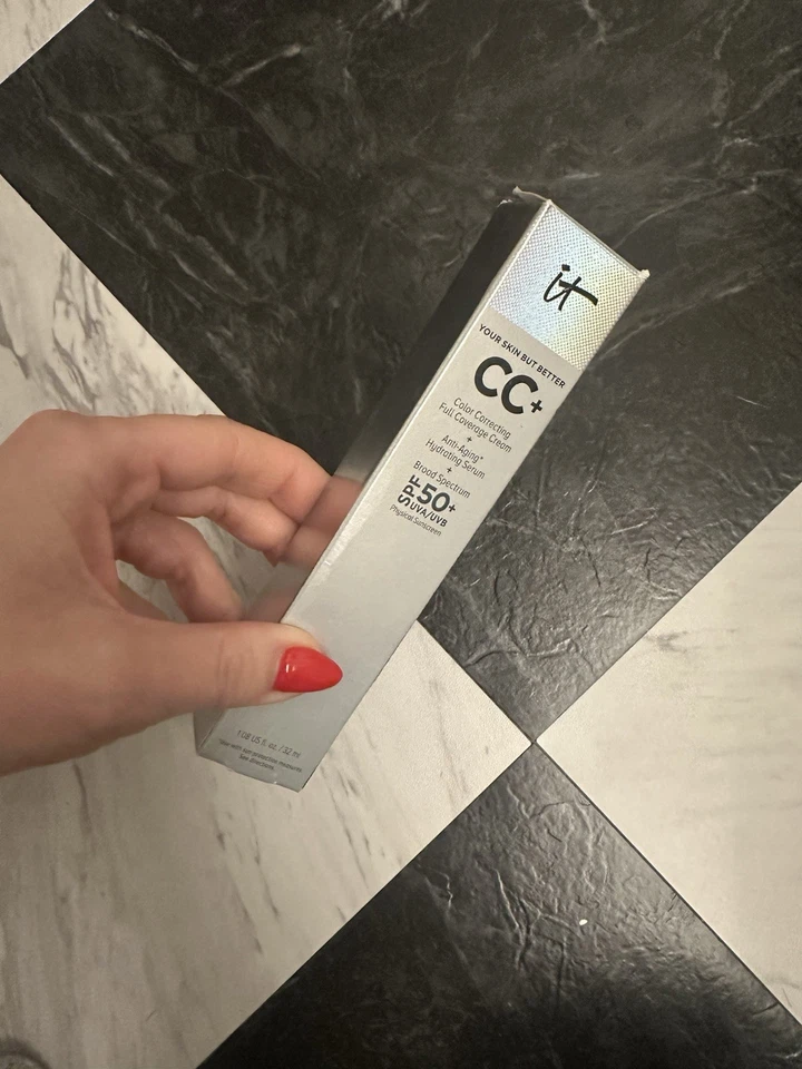 Neu mit Karton IT Cosmetics CC+ farbkorrigierende vollflächige Creme LSF 50+ Medium 1,08 Unzen - Bild 3 von 4