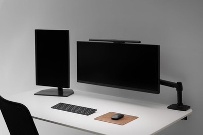 【美品】BenQ ScreenBar Pro Monitor Light BenQ ScreenBar Pro LED Monitor Light Bar (Black) - Ultrawide
