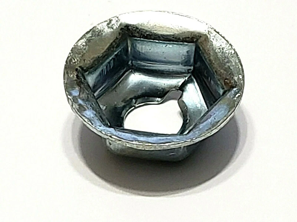 GM GMC Pal Velocidad Tuerca Tablero Cortafuegos Calentador Caja Interior 1/4-20 Rosca Hardware LB Foto 4 de 4