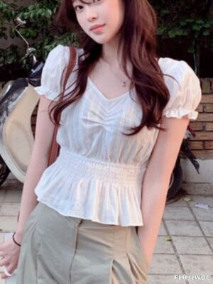 crop top dress blouse design Top 18 Trendy Crop Top Blouse Designs for Every Occasion